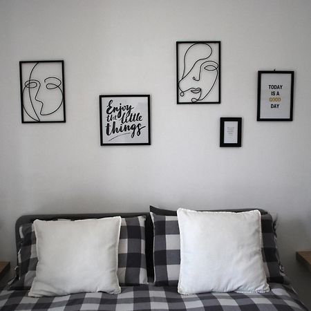 Le Stanze Di Alicam Bed and Breakfast Arona Buitenkant foto