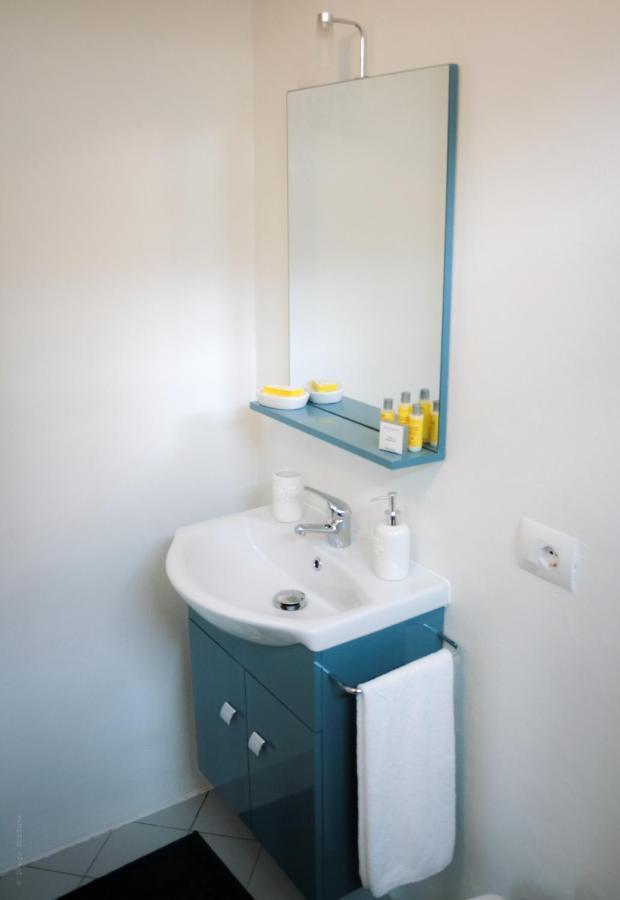 Le Stanze Di Alicam Bed and Breakfast Arona Buitenkant foto