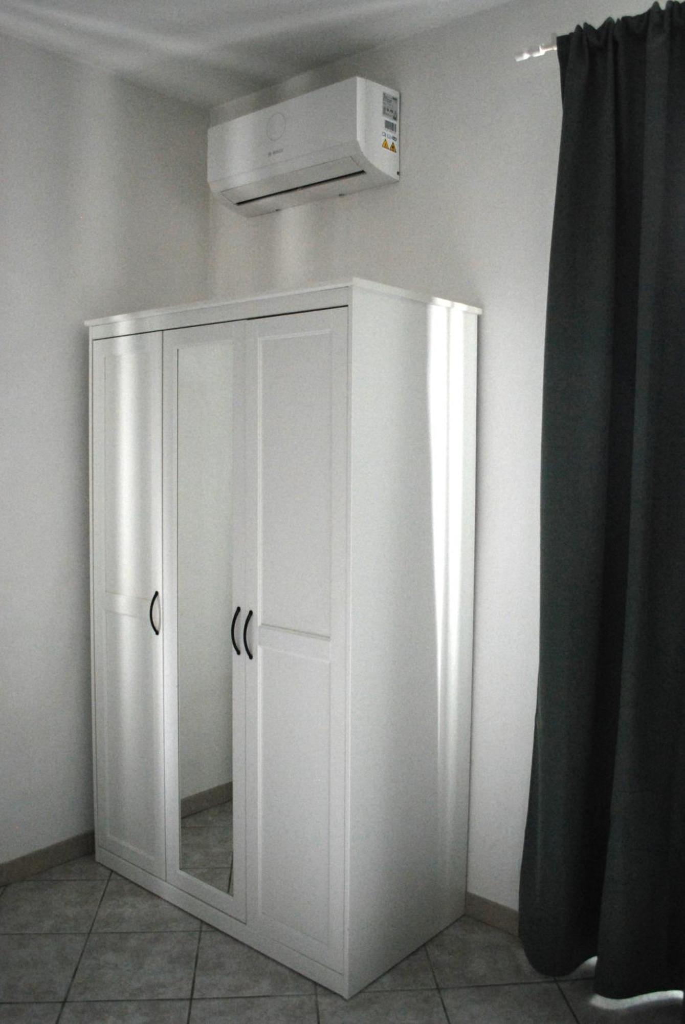 Le Stanze Di Alicam Bed and Breakfast Arona Buitenkant foto